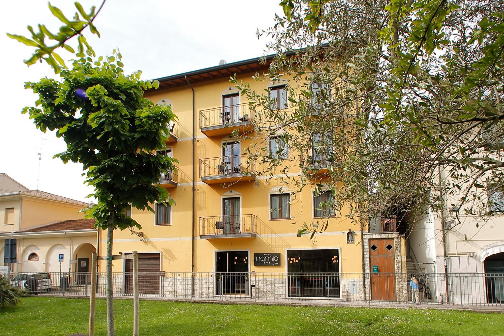 Hotel Namia By Dori Bardolino Exterior foto